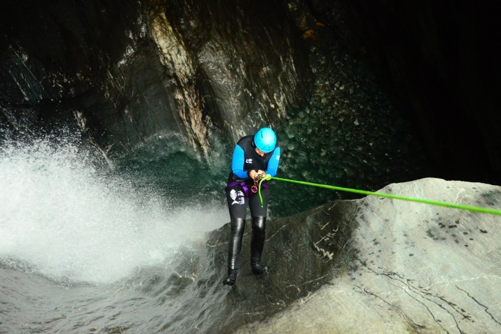 Starting a big abseil